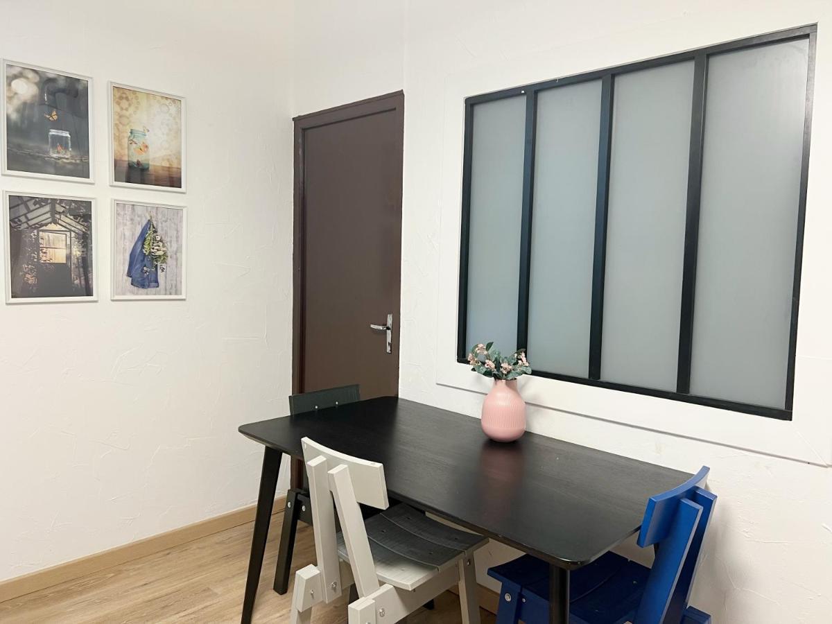 116 Chic & Cosy Grand Appart Moderne 65M2 Hypercentre Wifi Smart Tv Netflix Apartment Saint-Etienne  Exterior photo