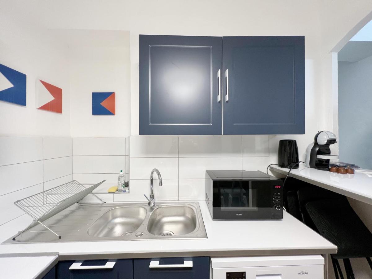 116 Chic & Cosy Grand Appart Moderne 65M2 Hypercentre Wifi Smart Tv Netflix Apartment Saint-Etienne  Exterior photo